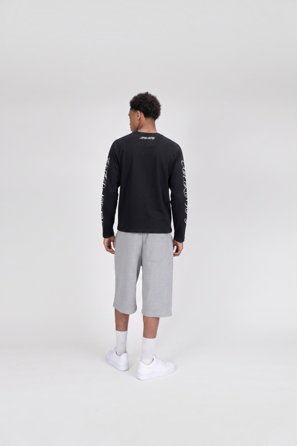 SORVEA Eternity Longsleeve Black – Model-Foto