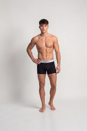 SORVEA Classic Boxers Black – model photo, front view